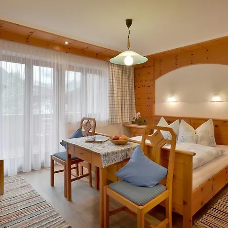 Casa de hóspedes Haus Bergfriede 3*